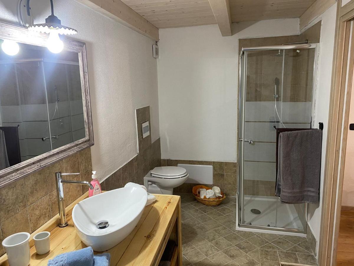 Guest House Tzia Udroni Ossi Ngoại thất bức ảnh