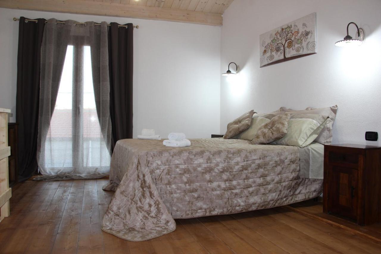 Guest House Tzia Udroni Ossi Ngoại thất bức ảnh